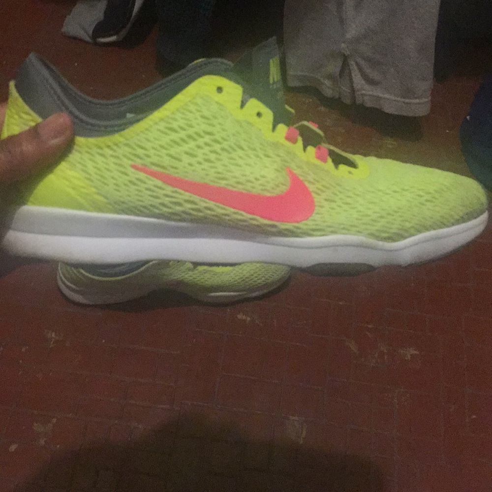 Nike shoes